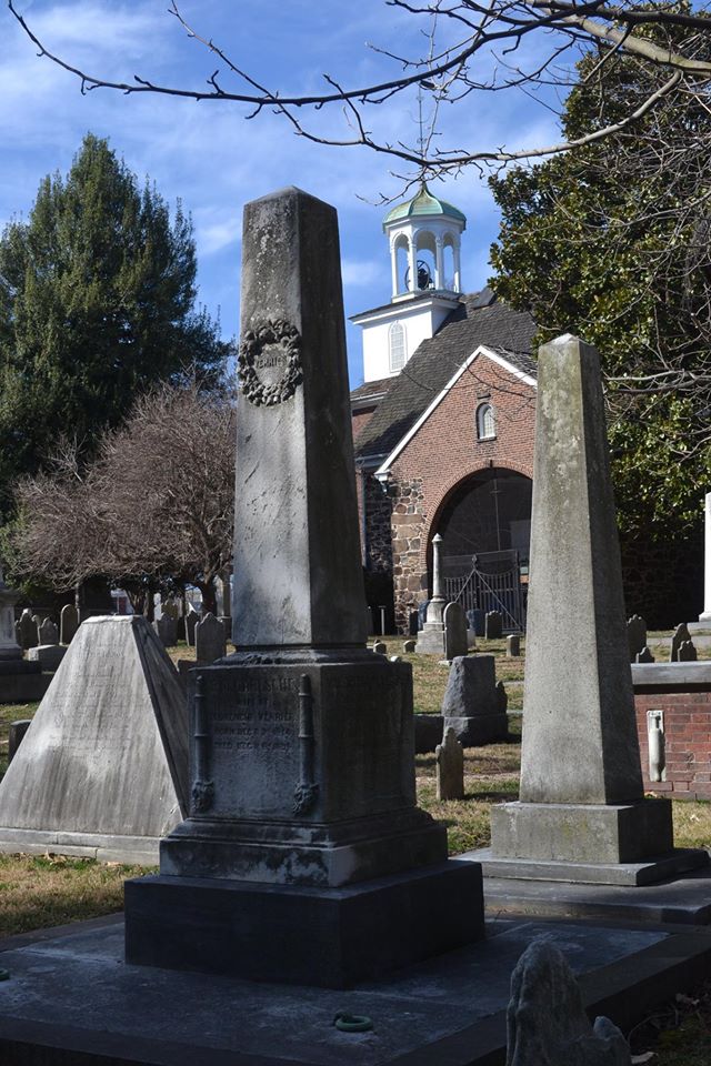 old swedes church and gravestones